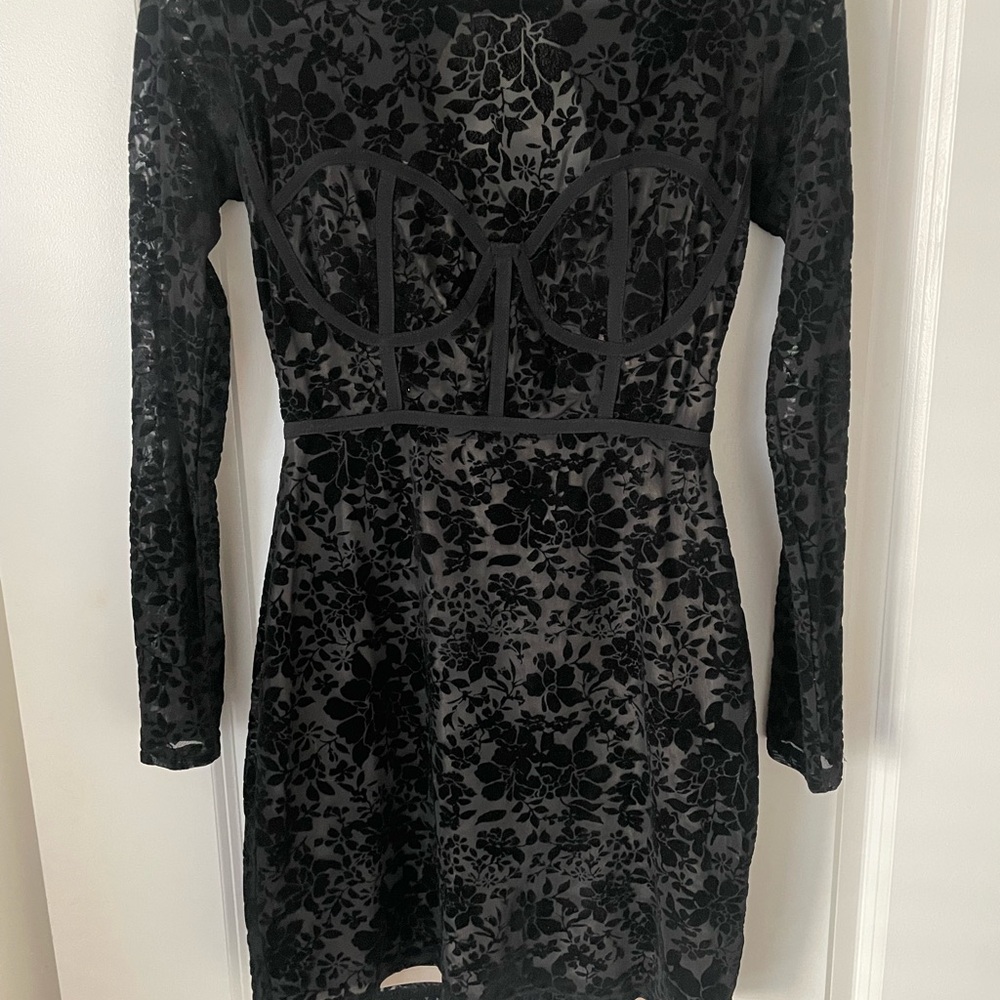 Lulu's Black and Gold Bodycon Midi Dress